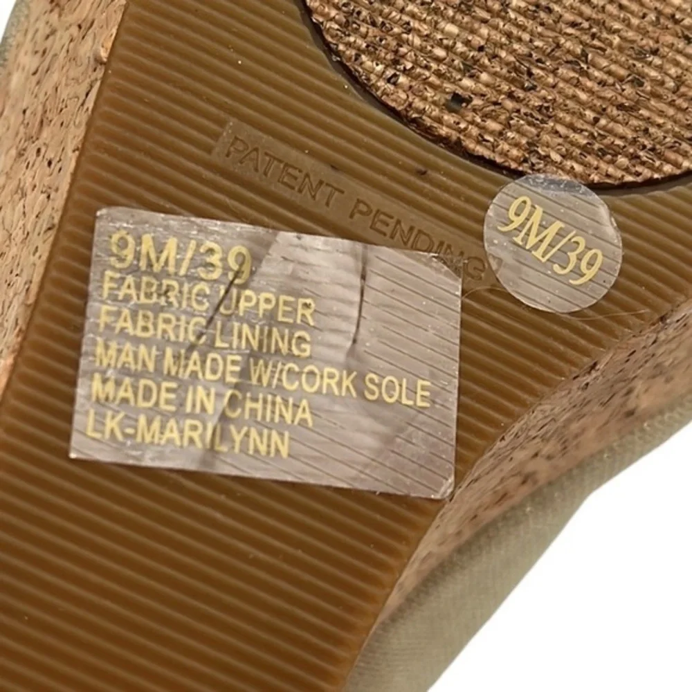 Lucky Brand Wedges Gold Metallic/Cork size 9 brand new